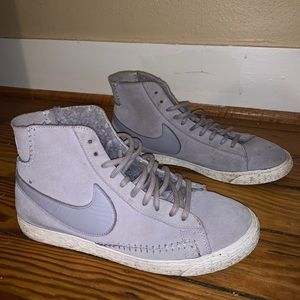 Nike mid Blazers in pale purple suede